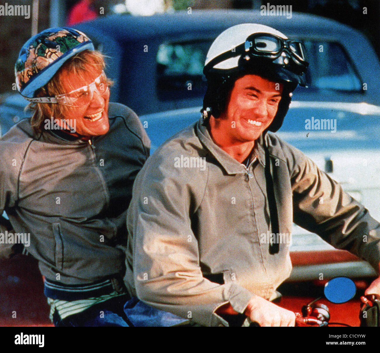 DUMB & DUMBER 1994 New Line film with Jim Carey at right and Jeff Daniels Stock Photo