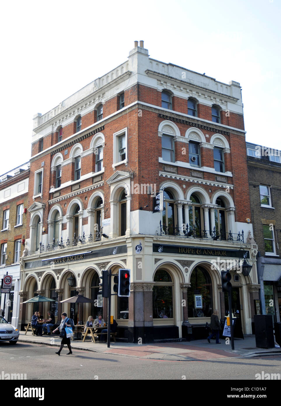 General View The Hope and Anchor Pub Highbury and Islington London, England 20.04.09 Stock