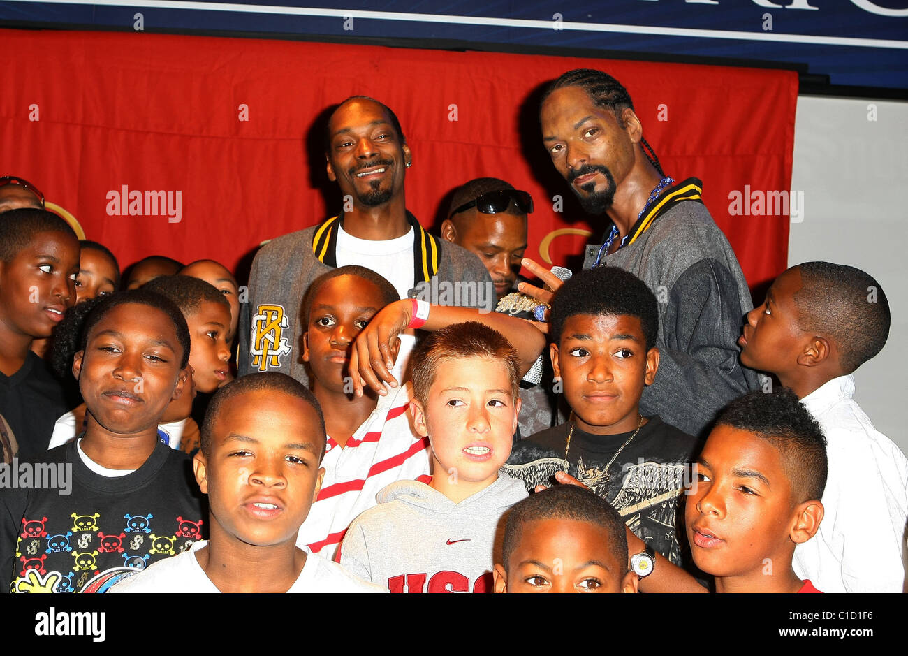Snoop Dogg and Los Angeles Pomona Steelers Football Team Snoop Dogg unveils his wax figure at