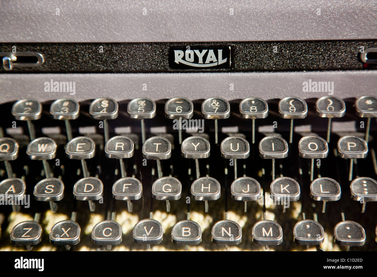 Royal typewriter hires stock photography and images Alamy