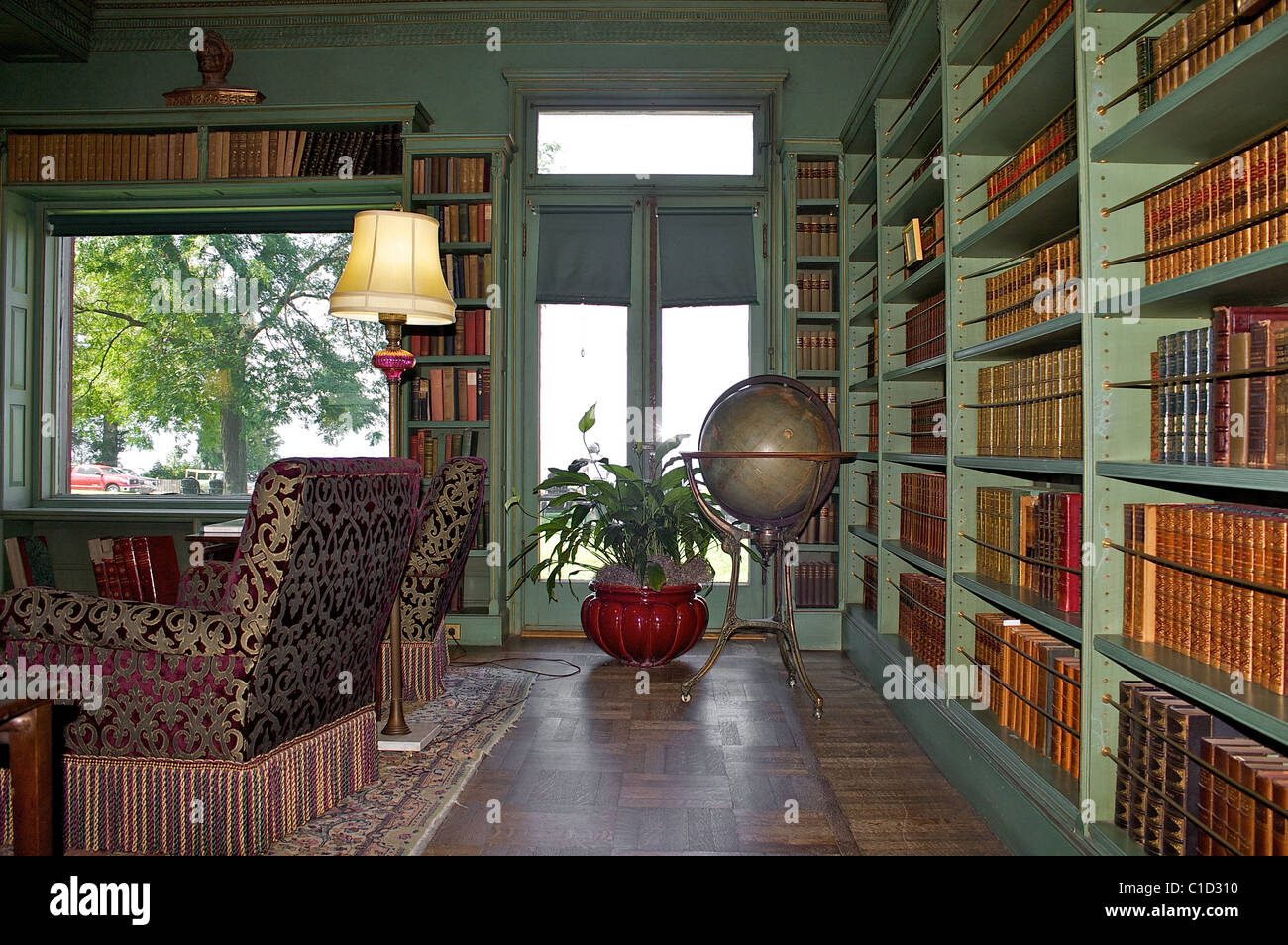 The library at the historic Inn at Shelburne Farms Stock Photo
