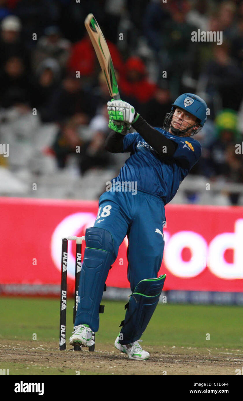 Deccan Chargers Adam Gilchrist Against Kolkata Knightriders During The Ipl Twenty20 Match At The Newlands Cricket Stadium In Stock Photo Alamy