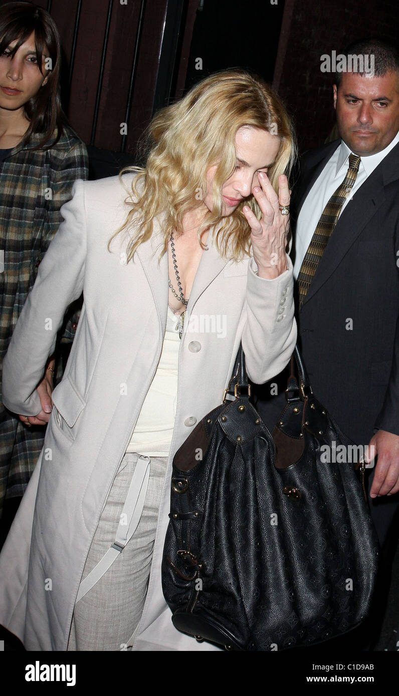 Madonna 2 230409 louis vuitton bag hi-res stock photography and images -  Alamy