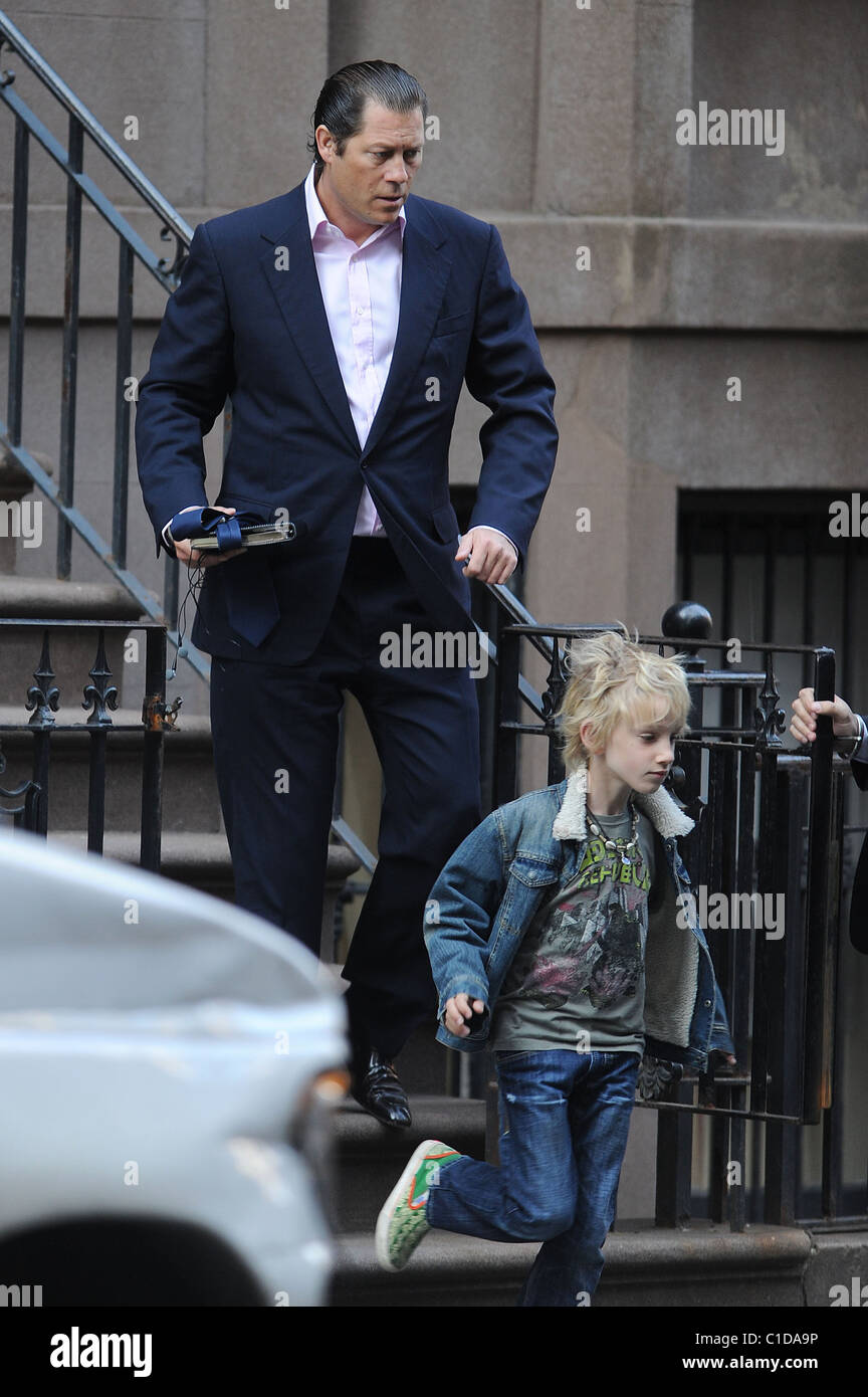 Arpad Busson leaves Uma Thurman's residence with Levon Roan Hawke on the way to school New York City, USA - 23.04.09 Stock Photo