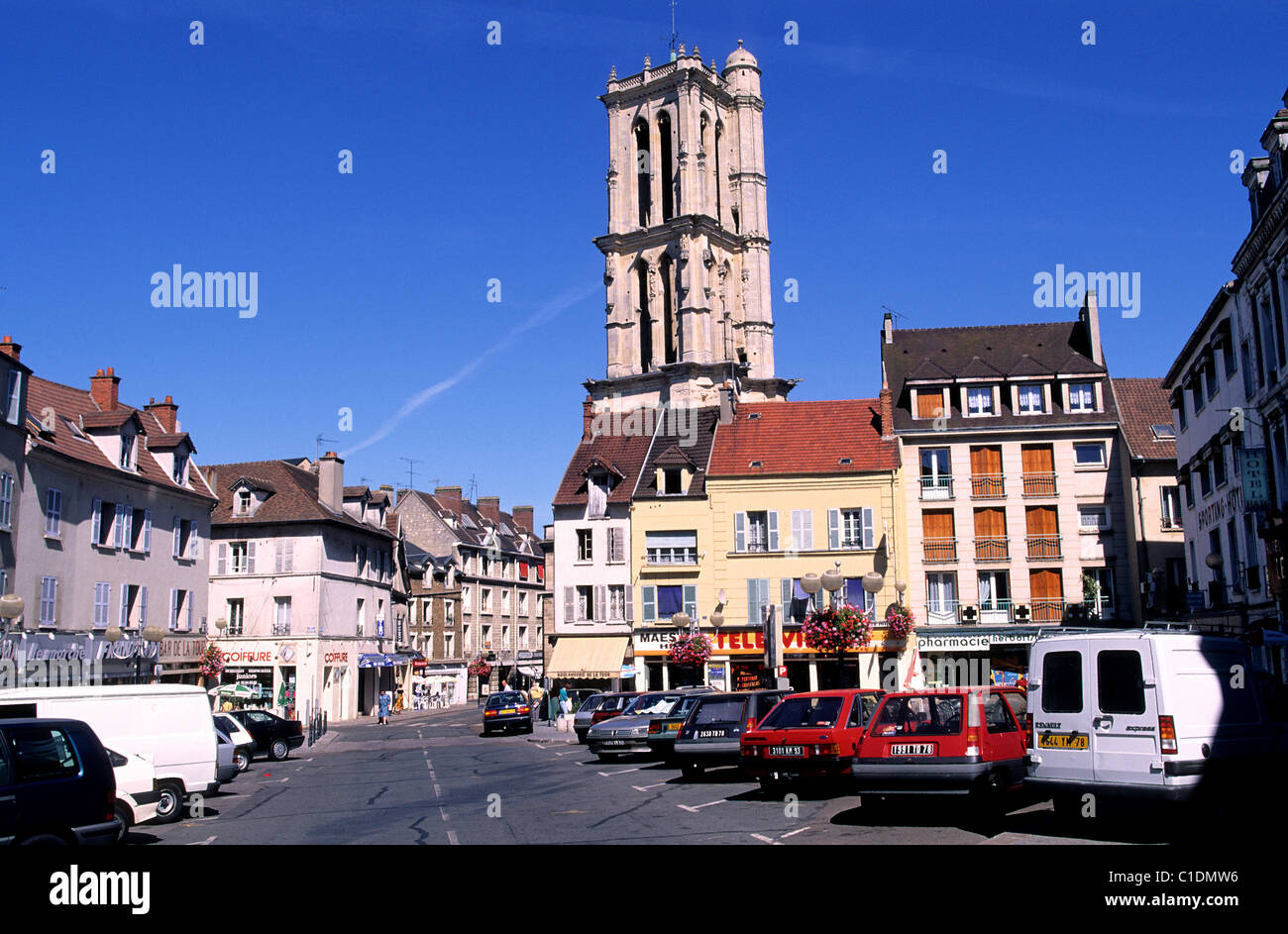 France, Yvelines, French Vexin natural regional park, Mantes la Jolie,  Collegiate church Stock Photo - Alamy