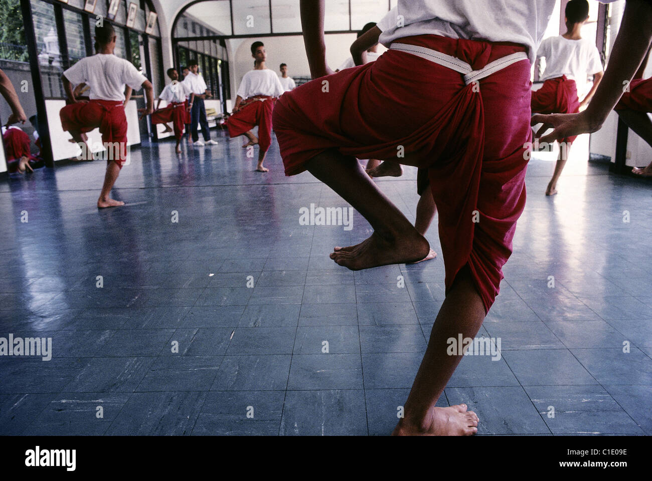 Thailand, Bangkok, dance lesson at the Dramatic Arts College Stock Photo