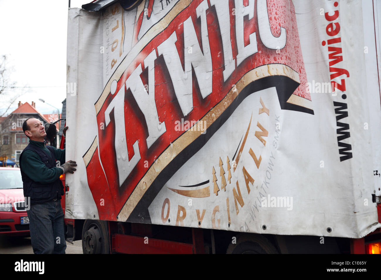 Beer Delivery Service High Resolution Stock Photography and Images Alamy