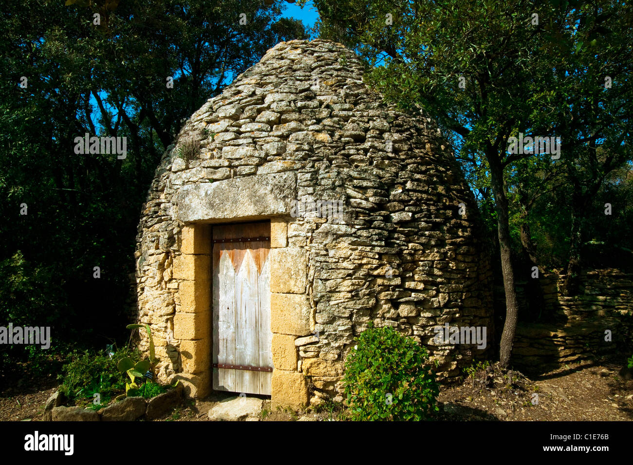 mediterranean-dry-stone-architecture-hi-res-stock-photography-and