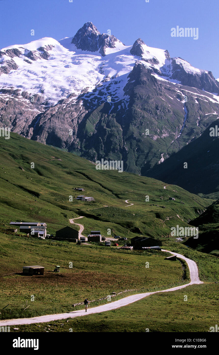 France Savoie village of La Ville des Glaciers at the bottom of the Mont  Blanc massif (the Aiguille & Glacier des Glaciers in Stock Photo - Alamy