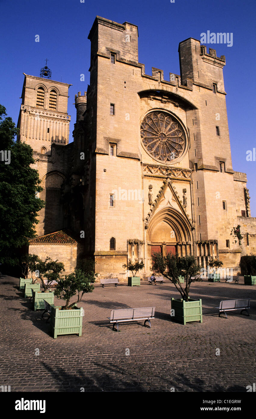 France, Herault, Beziers, Cathedral Saint Nazaire Stock Photo - Alamy