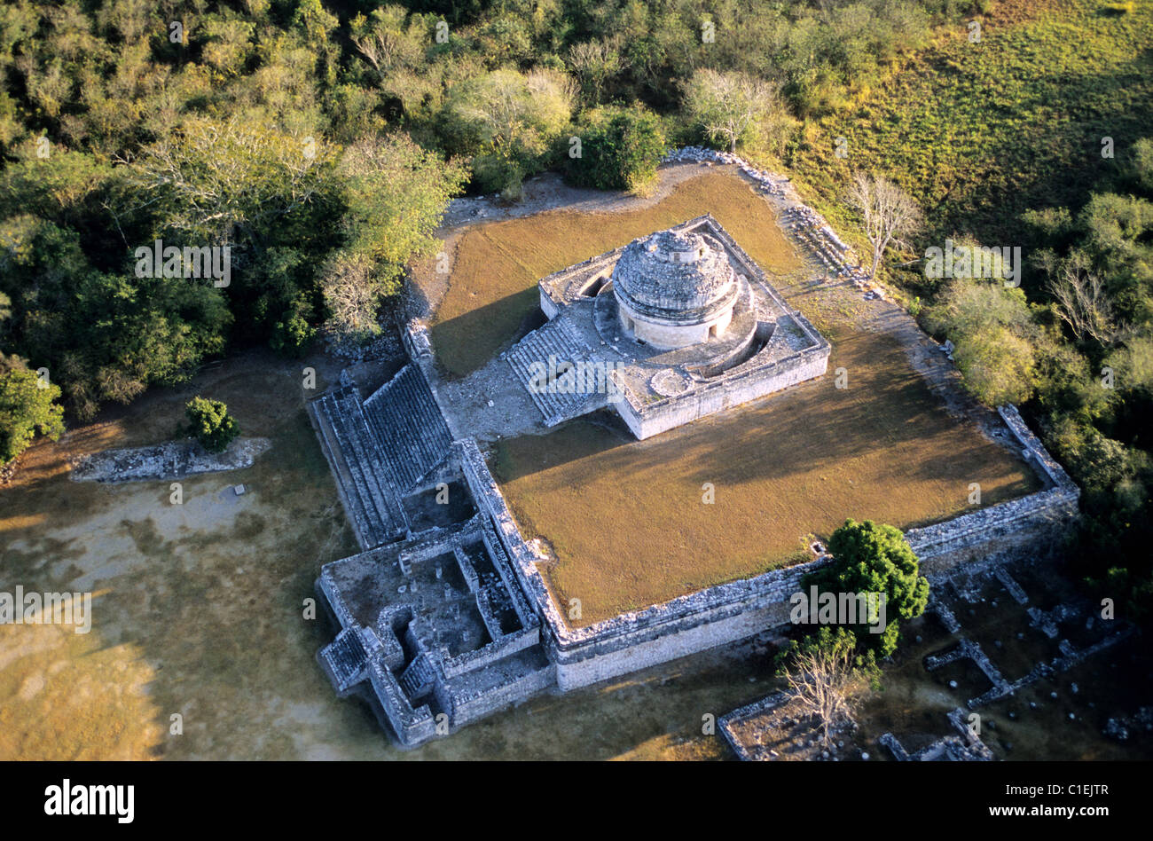 Mexico, Yucatan State, Mayan site of Chichen Itza, the caracol or observatory (aerial view) Stock Photo