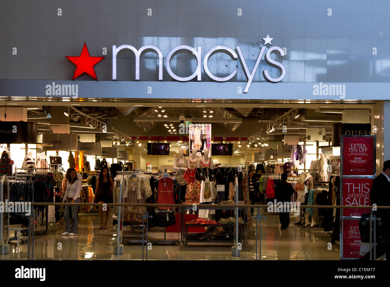 CHARLOTTE, NC, USA-28 July 19: Exterior entrance to the Southpark mall  Macy's Stock Photo - Alamy