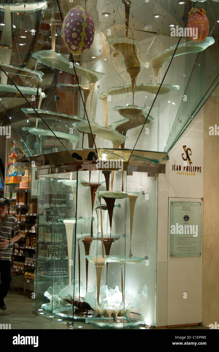 chocolate fountain bellagio las vegas Stock Photo Alamy