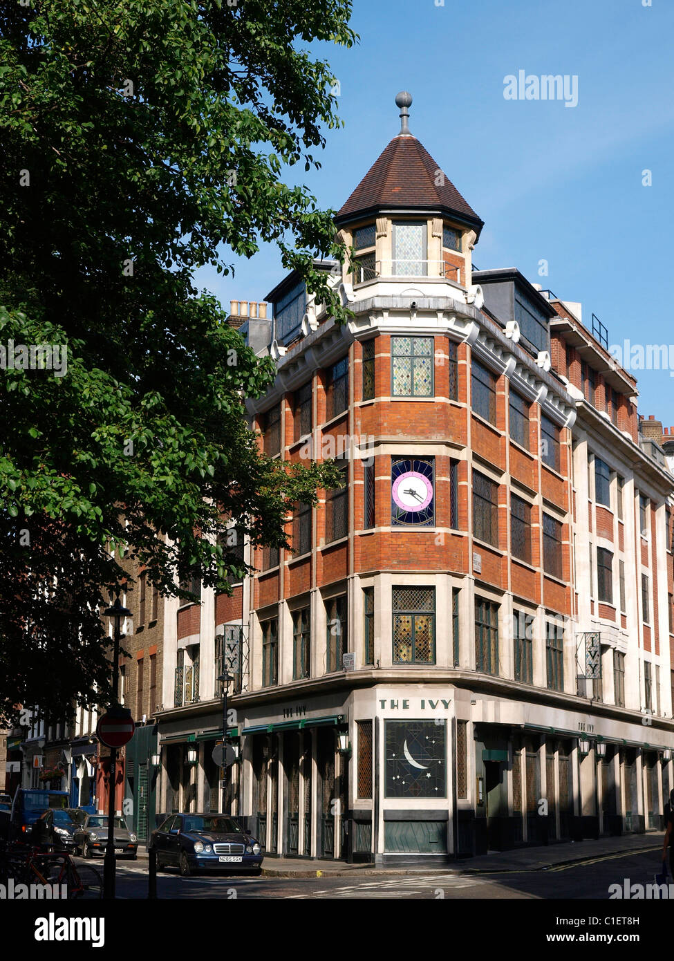 The Ivy Restaurant 1 West Street WC2 London England Stock Photo