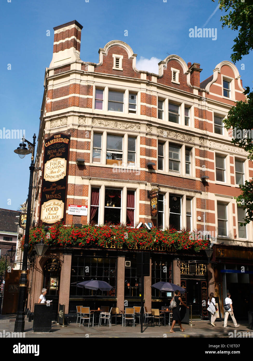 The Cambridge Pub 93 Charing Cross Road, London Stock Photo