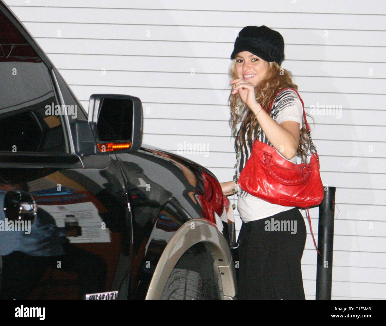 Shakira Arrives at Studar nightclub with her boyfriend San Juan, Puerto Rico - 02.05.09 Stock Photo