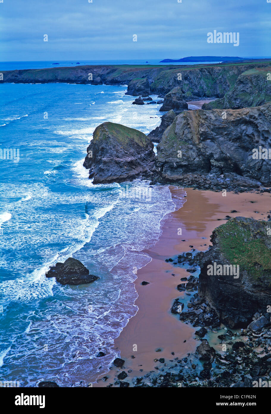The dramatic rocks on the Cornish coast at Bedruthan Steps Stock Photo