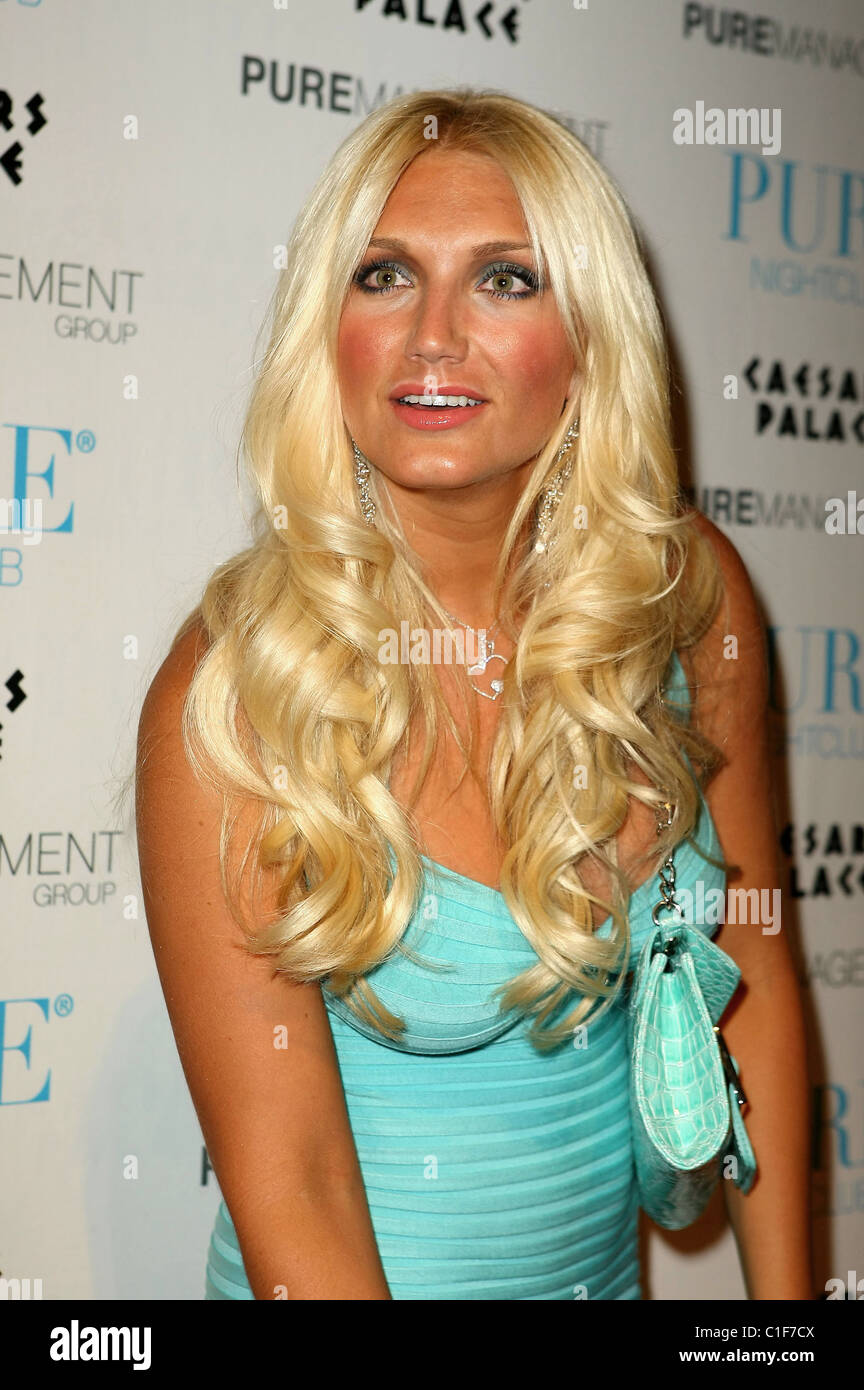 Brooke Hogan Brooke Hogan celebrates her 21st Birthday at Pure