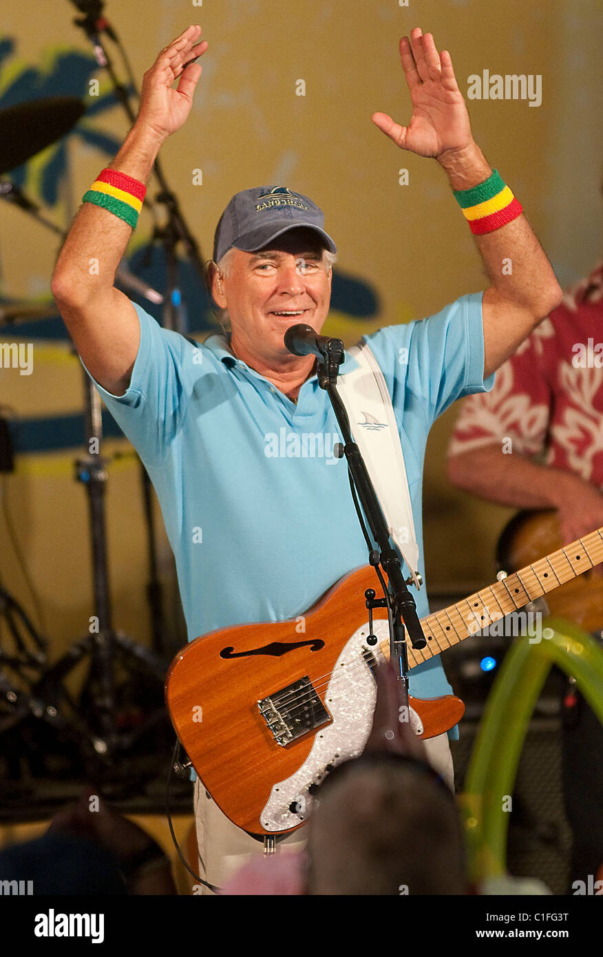 Jimmy Buffett The Miami Dolphins football team owner and general managing  partner Stephen M Ross and celebrated musician Jimmy Stock Photo - Alamy
