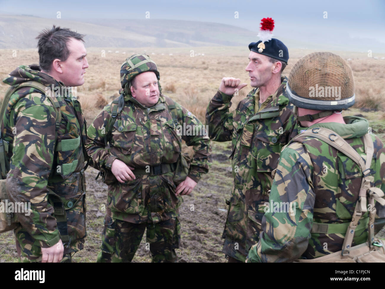 Soldiers from the Territorial Army training Stock Photo