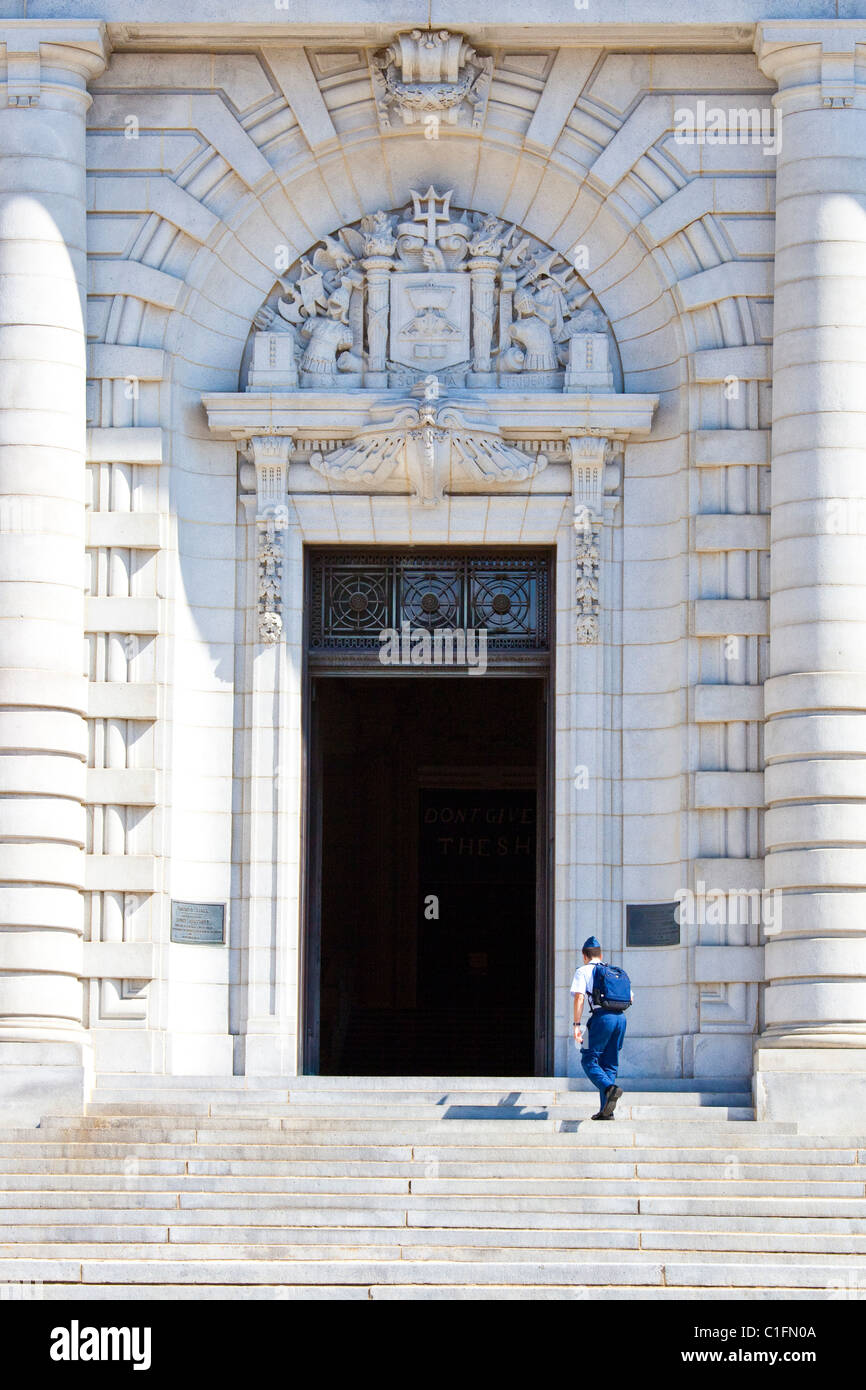 Bancroft hall dormitory us naval hi-res stock photography and images