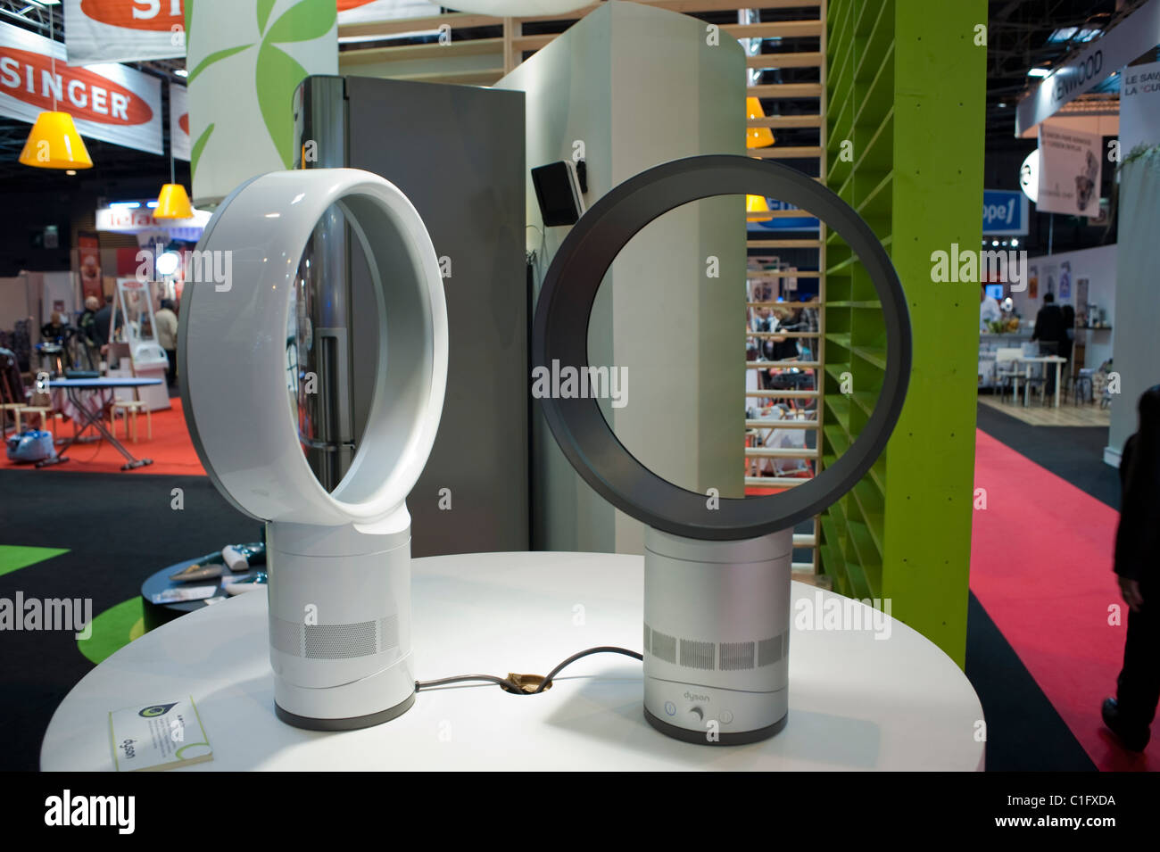 Dyson 2024 fan display