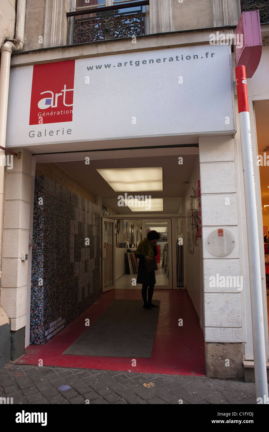 Paris, France, Low Cost Art Gallery in the Marais District, "Art