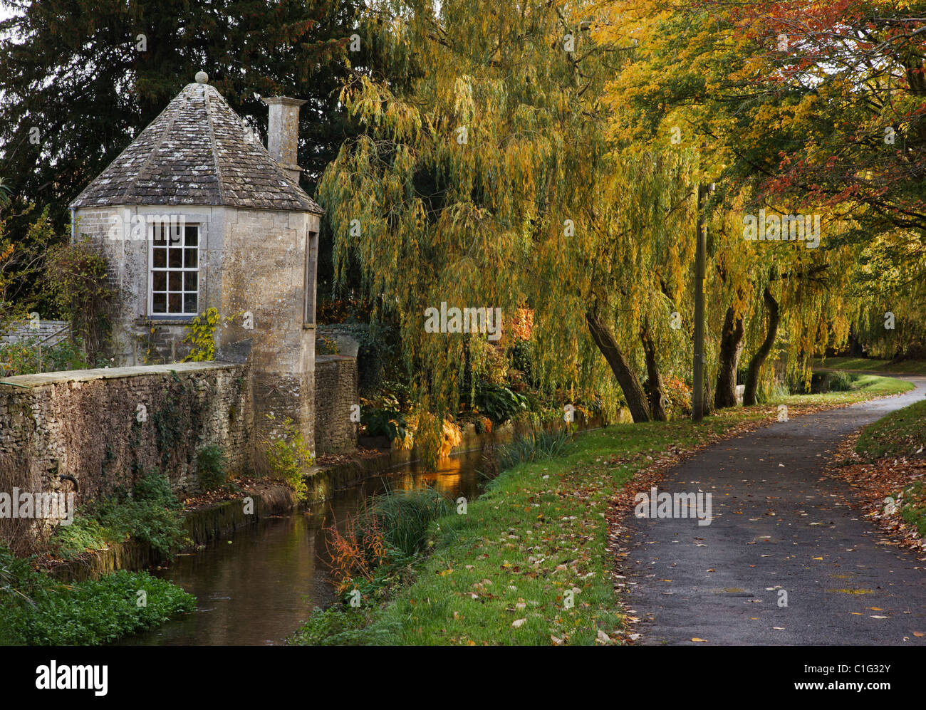 Gloucestershire south cerney hires stock photography and images Alamy
