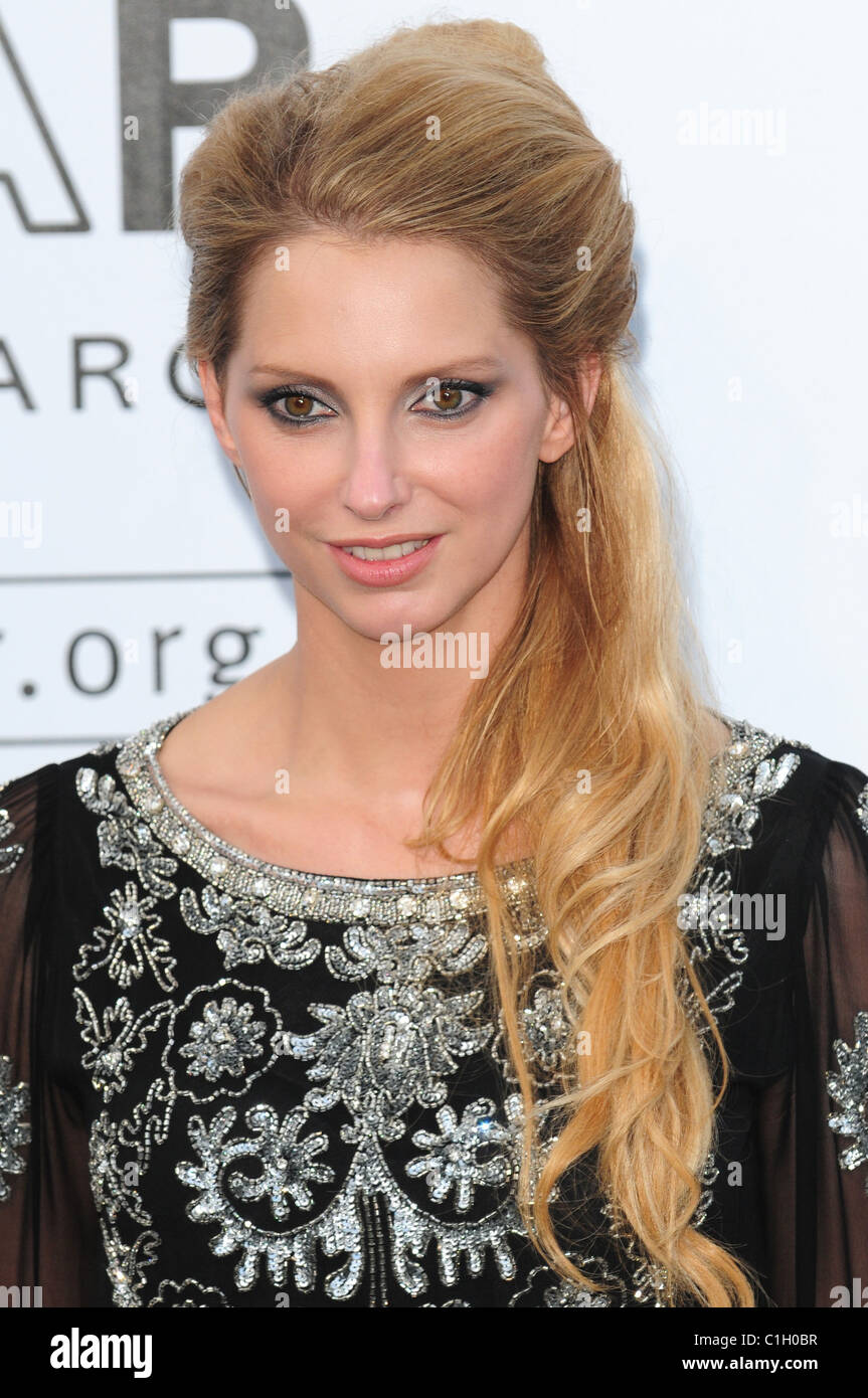 Frederique bel 2009 cannes international hi-res stock photography and ...