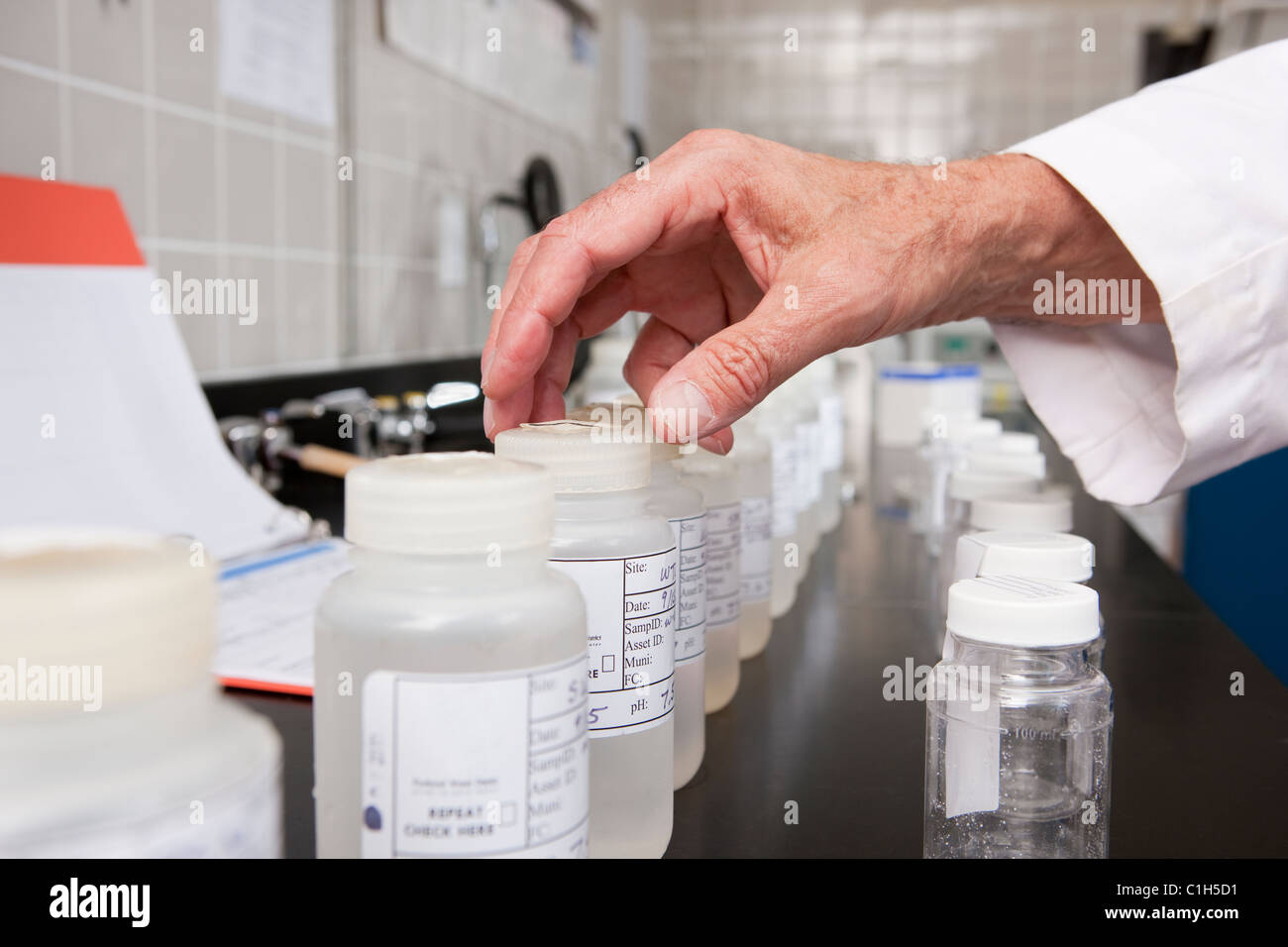 Water sample bottles hi-res stock photography and images - Alamy