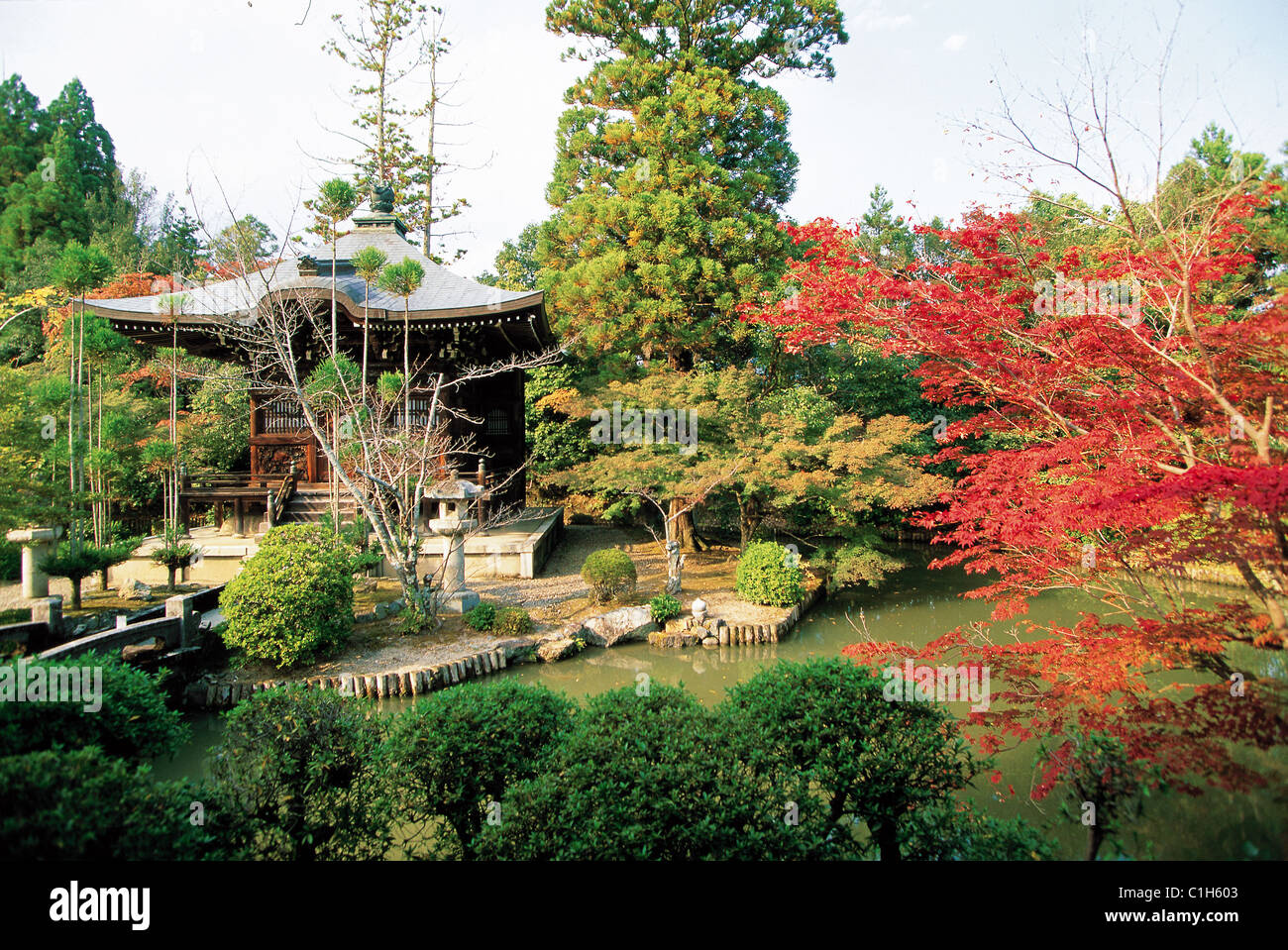 Japon : Kyoto Deuxieme capitale du Japon de l'an 794 a 1868 est la gardienne des traditions avec ses innombrables temples Stock Photo