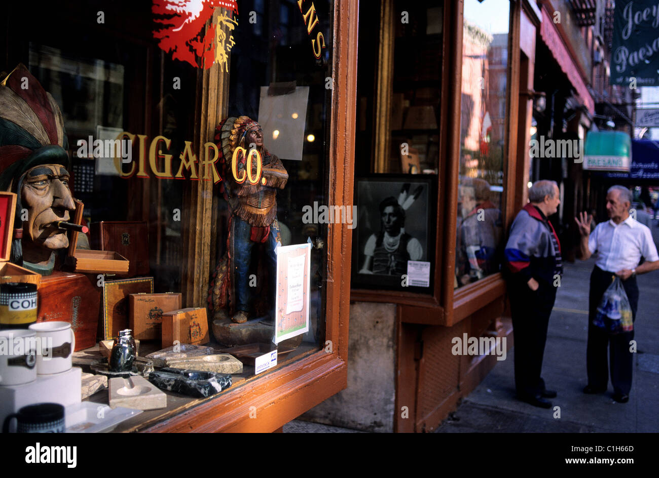 Mulberry street cigars hi-res stock photography and images
