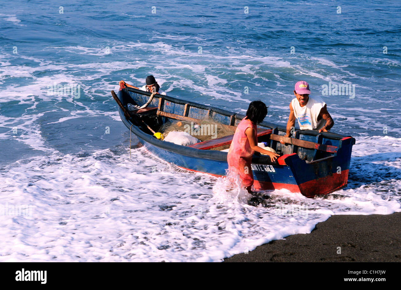 Guatemala, Pacific Coast, Santa Rosa Department, Monterrico village, fishermen Stock Photo