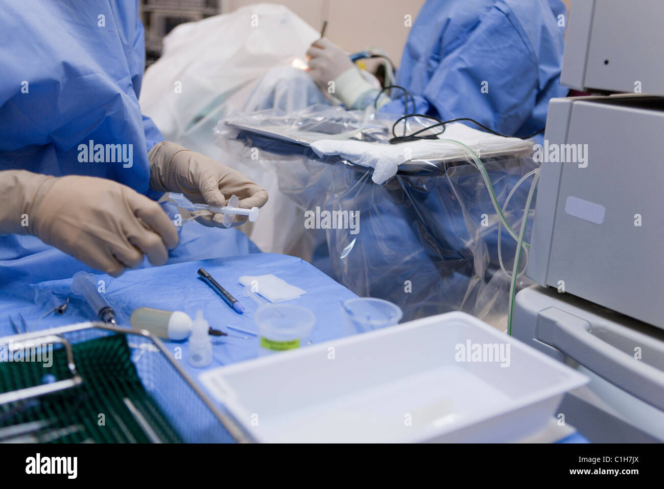 During surgery hi-res stock photography and images - Alamy