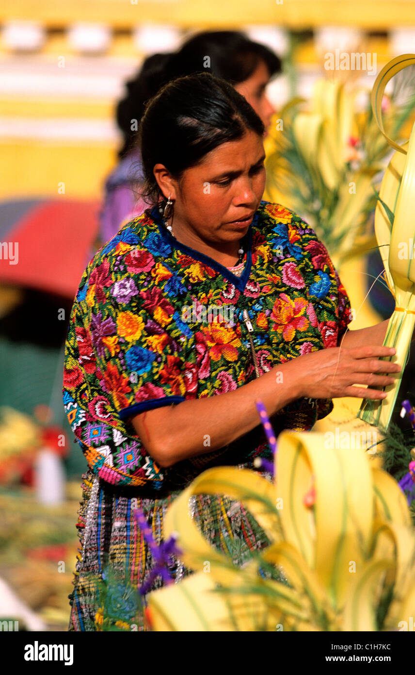 Guatemala, Central Cordillera, Sacatepequez Department, Antigua Guatemala, preparation of twigs Stock Photo