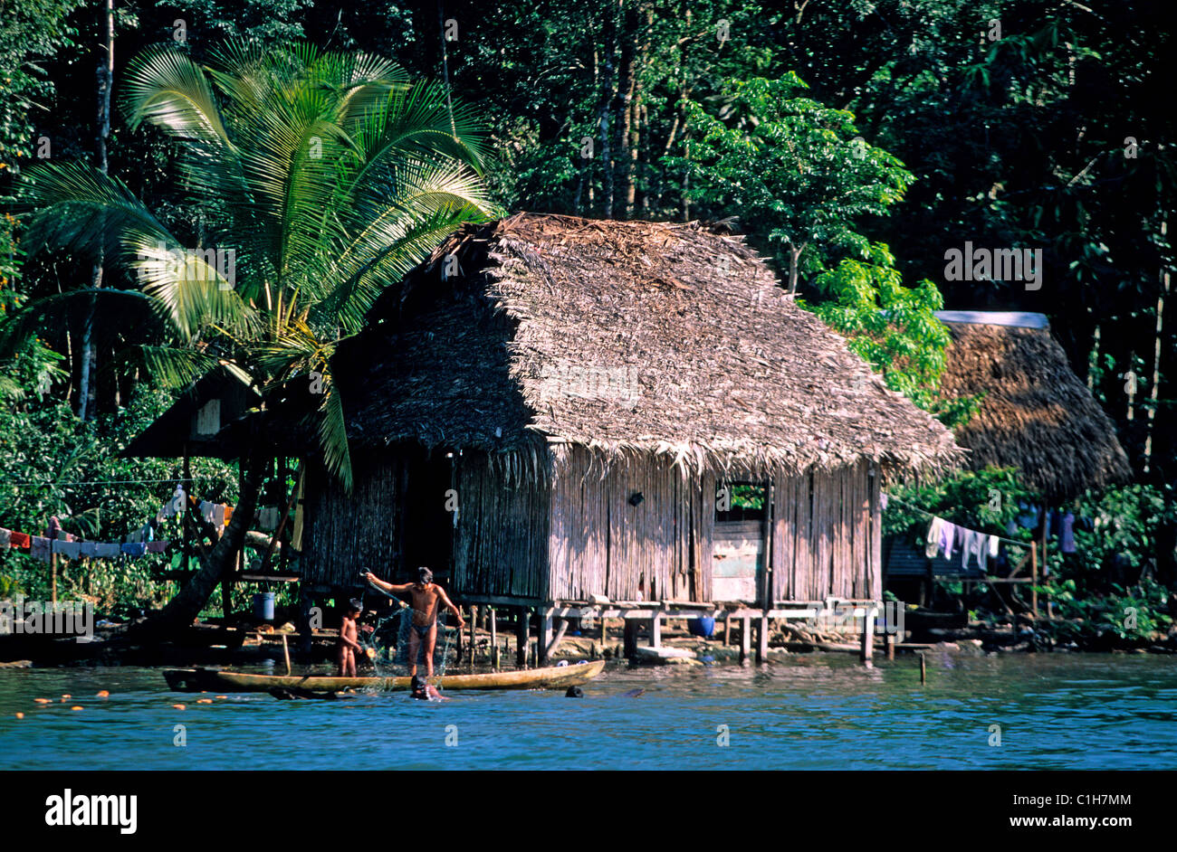 Guatemala, Izabal Department, Rio Dulce, hut on Lake Izabal Stock Photo