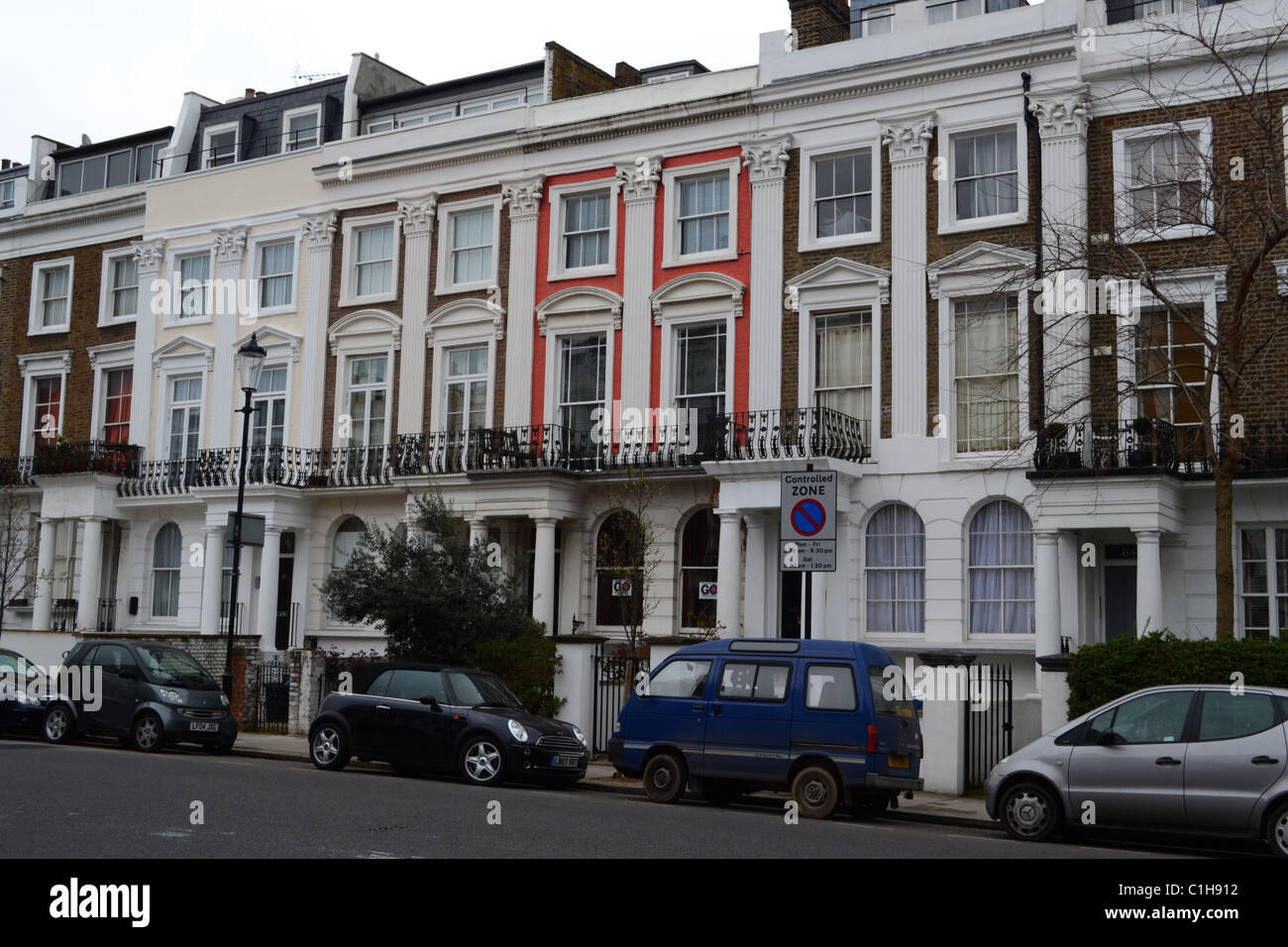 Colourful traditional houses in Notting Hill, London, UK ARTIFEX LUCIS Stock Photo Alamy