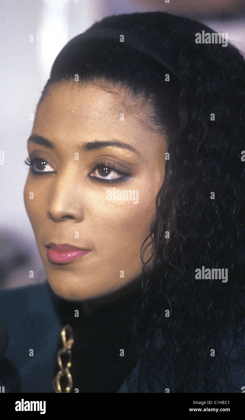 Florence griffith joyner nails hi-res stock photography and images - Alamy