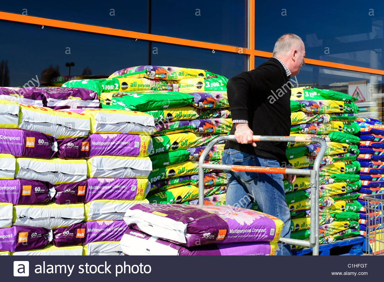 Bags Of Compost Stock Photos & Bags Of Compost Stock Images Alamy