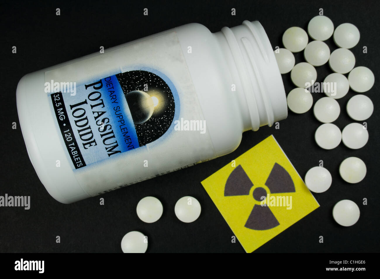 Potassium Iodide Pills - Treatment for Radiation Exposure (Iodine Tablets) Stock Photo