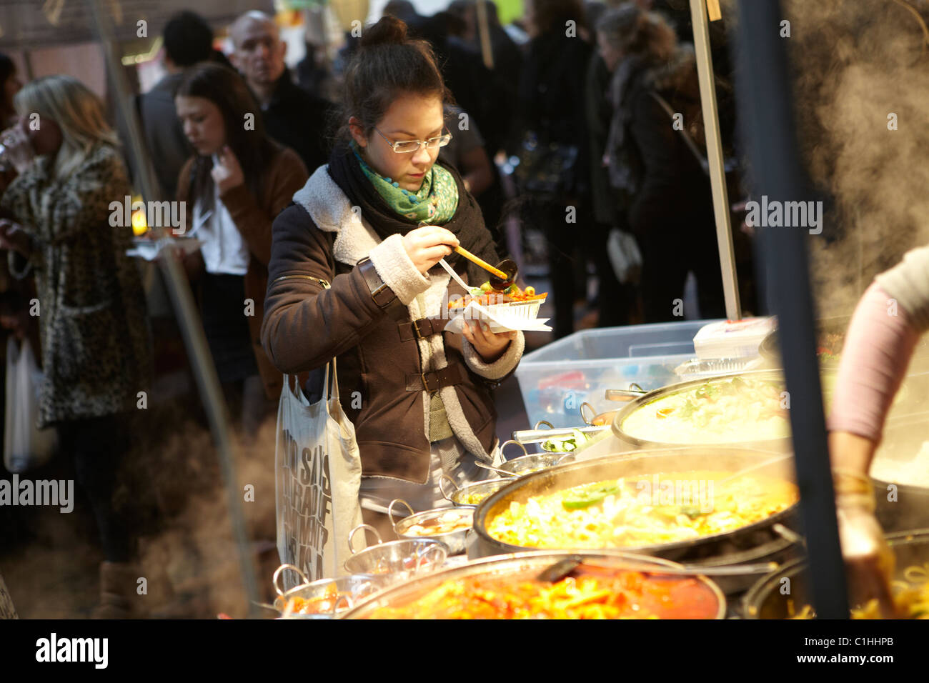 LONDON UK BRICK LANE FOOD STALLS Stock Photo - Alamy