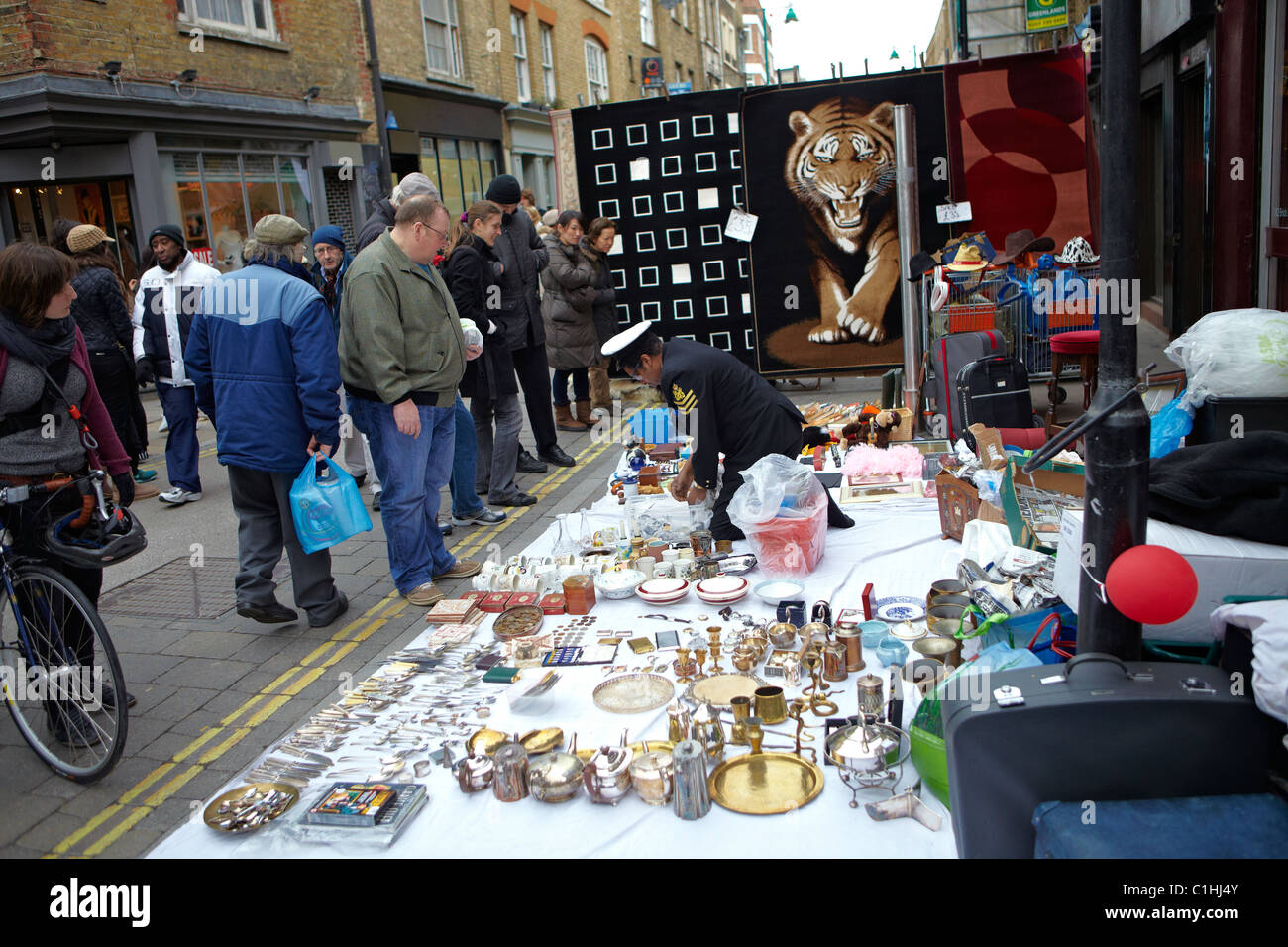 BRICK LANE LONDON UK ANTIQUES STALL Stock Photo - Alamy