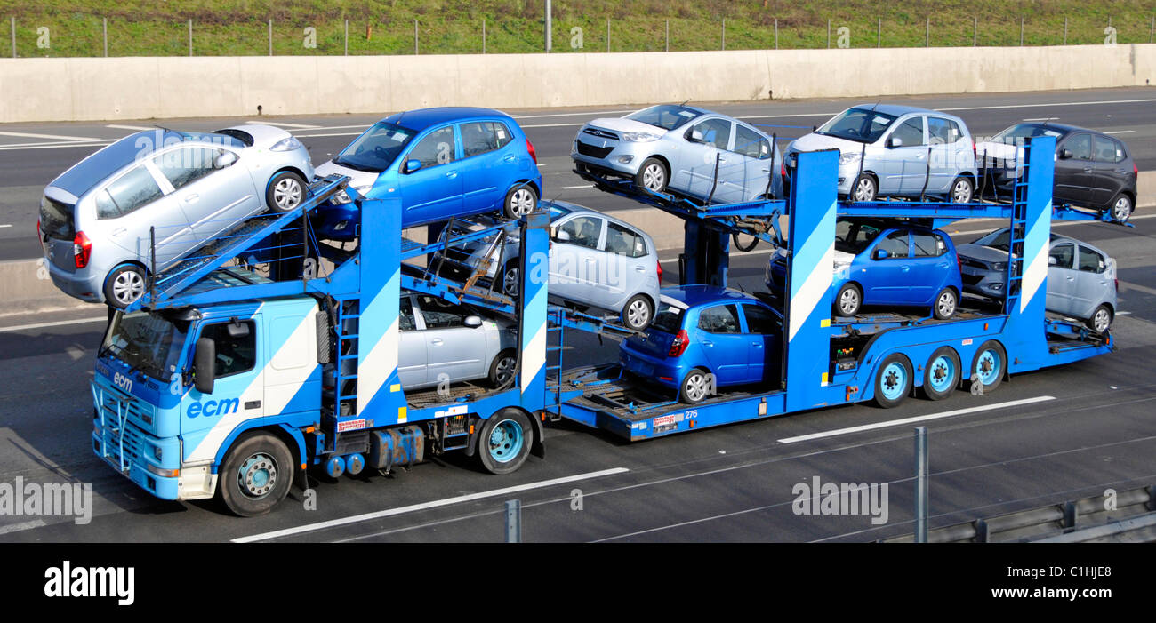Truck carrying cars hires stock photography and images Alamy