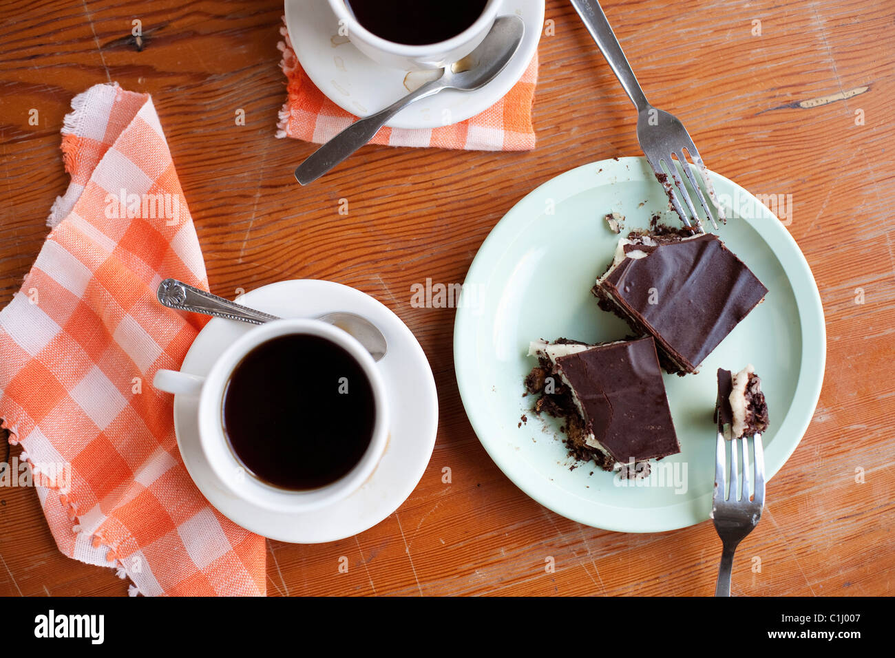 Setting up a coffee shop hires stock photography and images Alamy