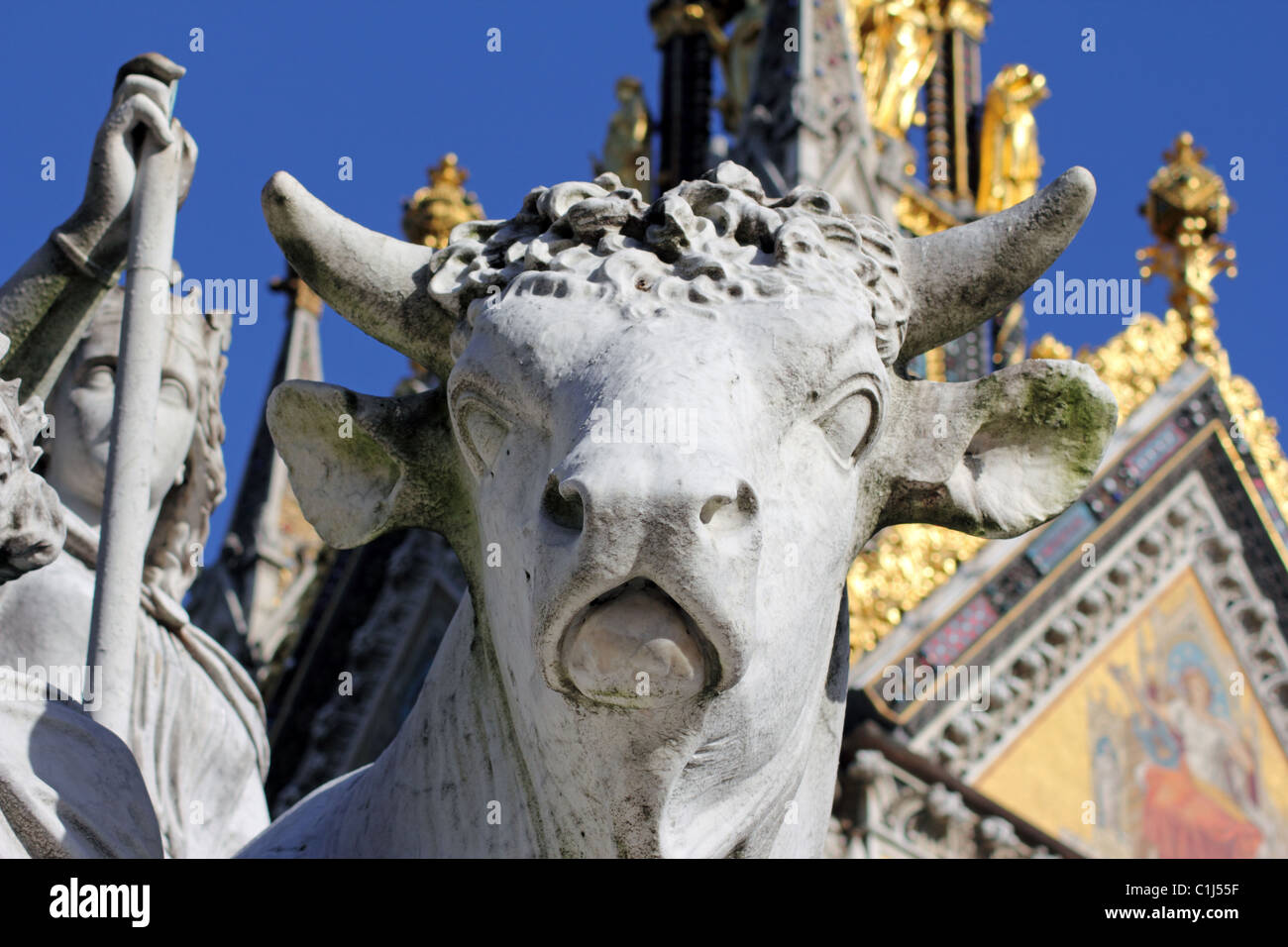 Europa bull hi-res stock photography and images - Alamy