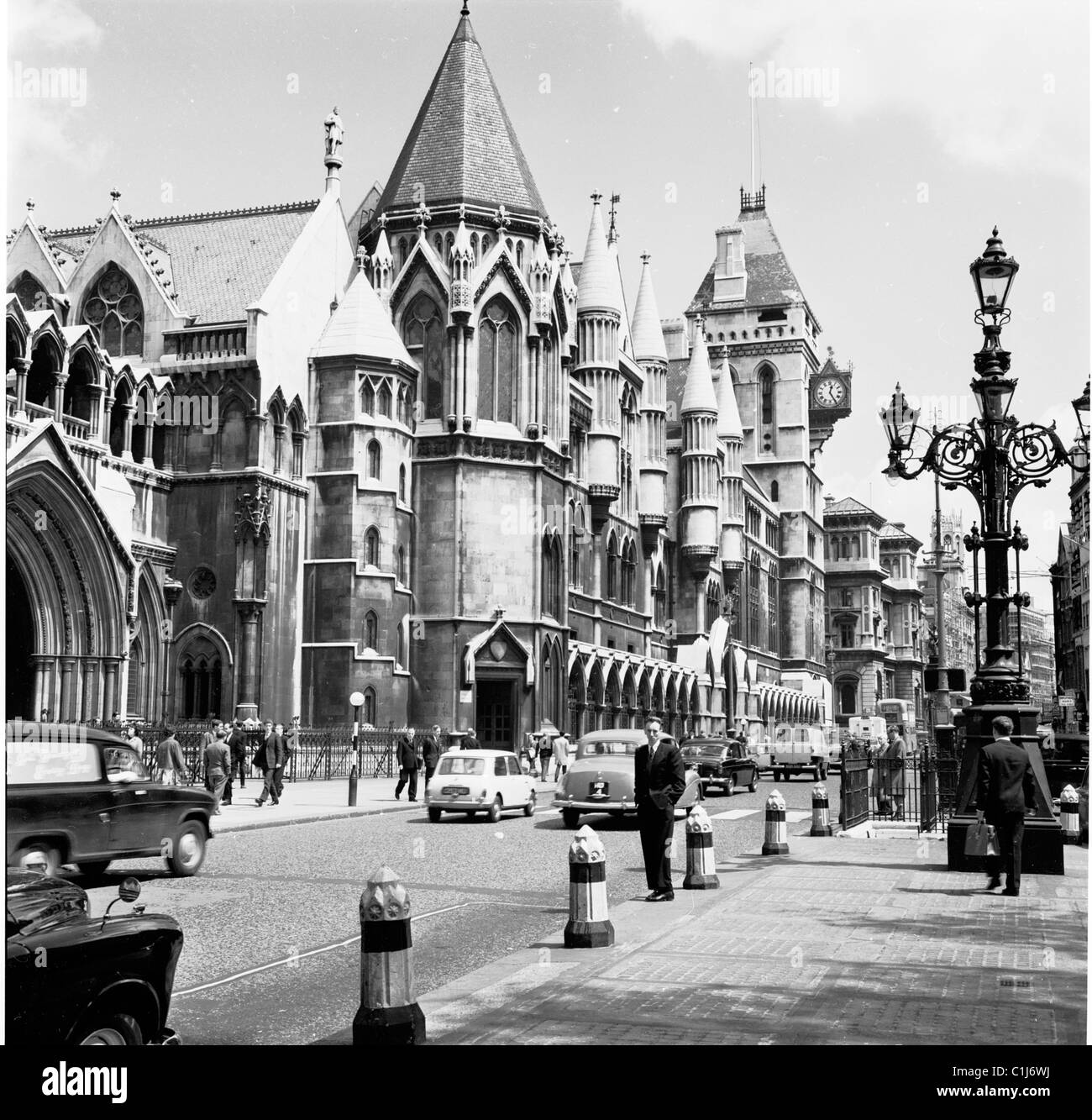 Victorian london street scene hi-res stock photography and images - Alamy