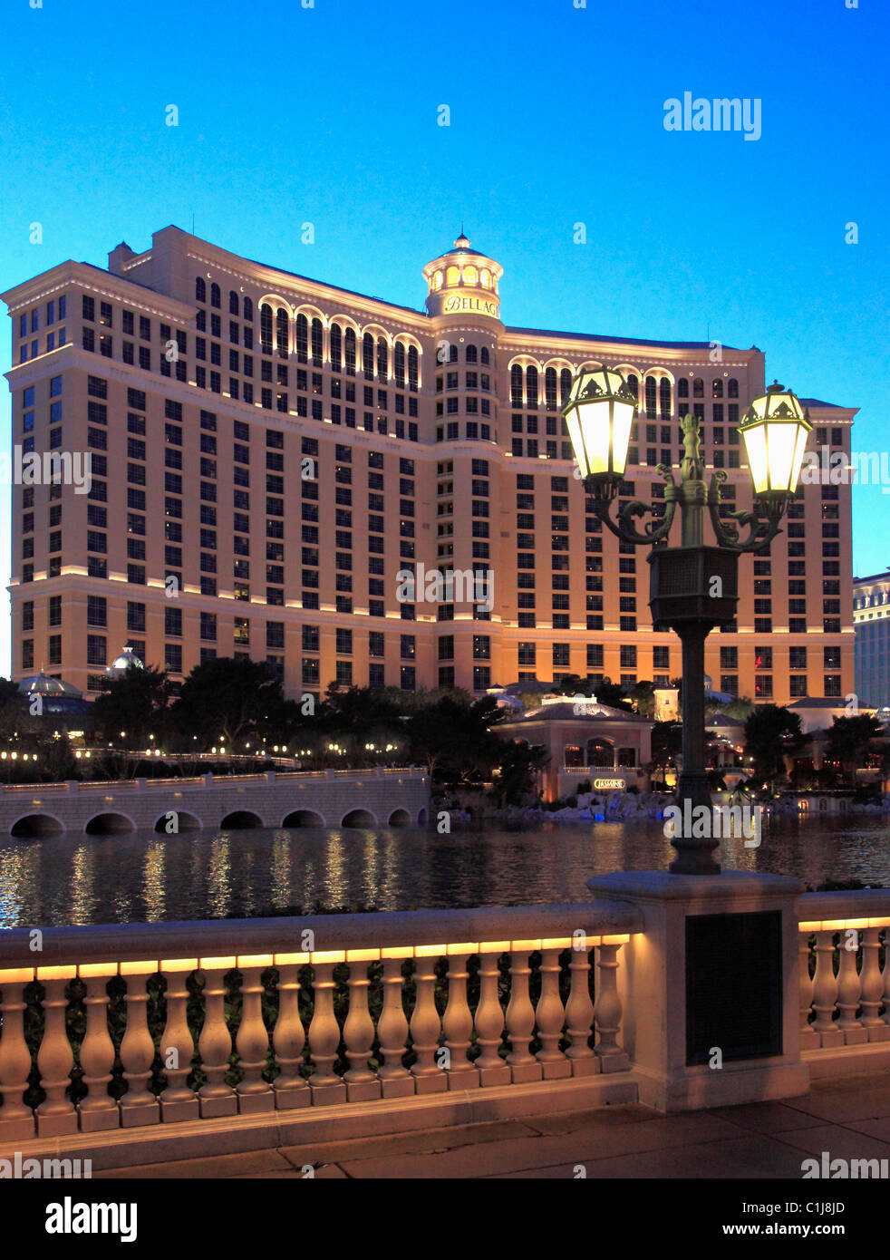 Las Vegas Nevada Usa May 2019 Upscale Shops Bellagio Casino – Stock  Editorial Photo © ehrlif #274043468