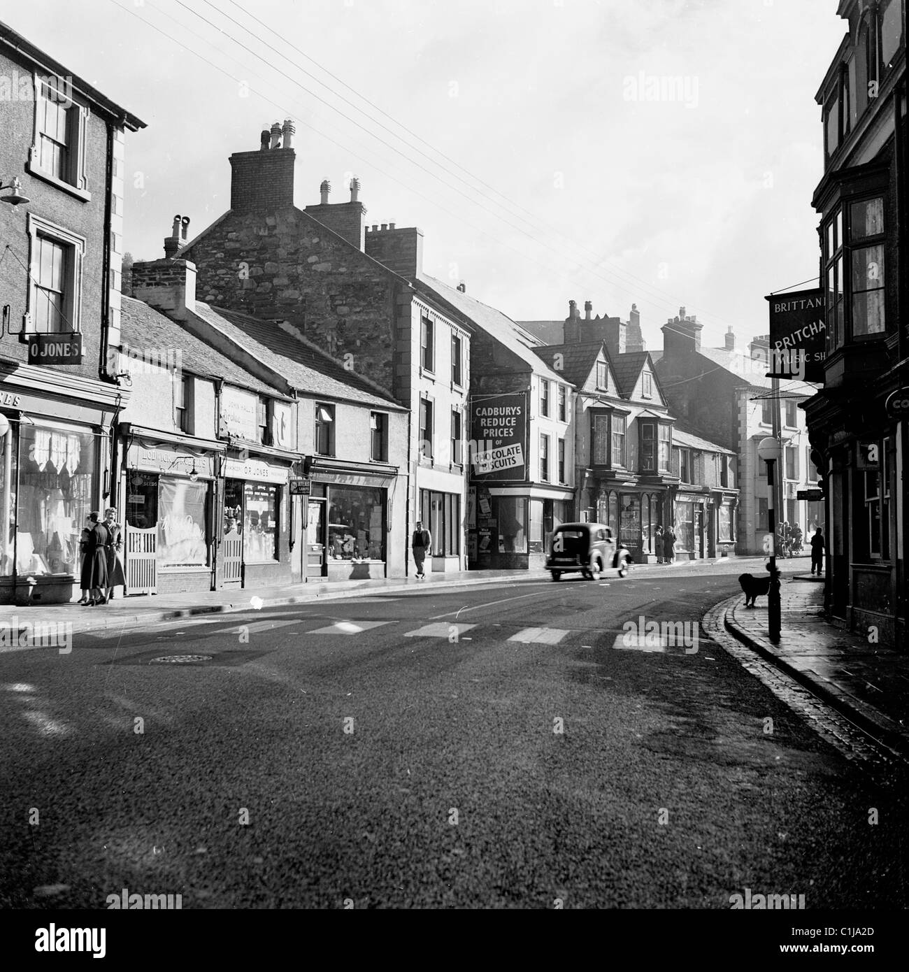 1960s-small-town-street-hi-res-stock-photography-and-images-alamy