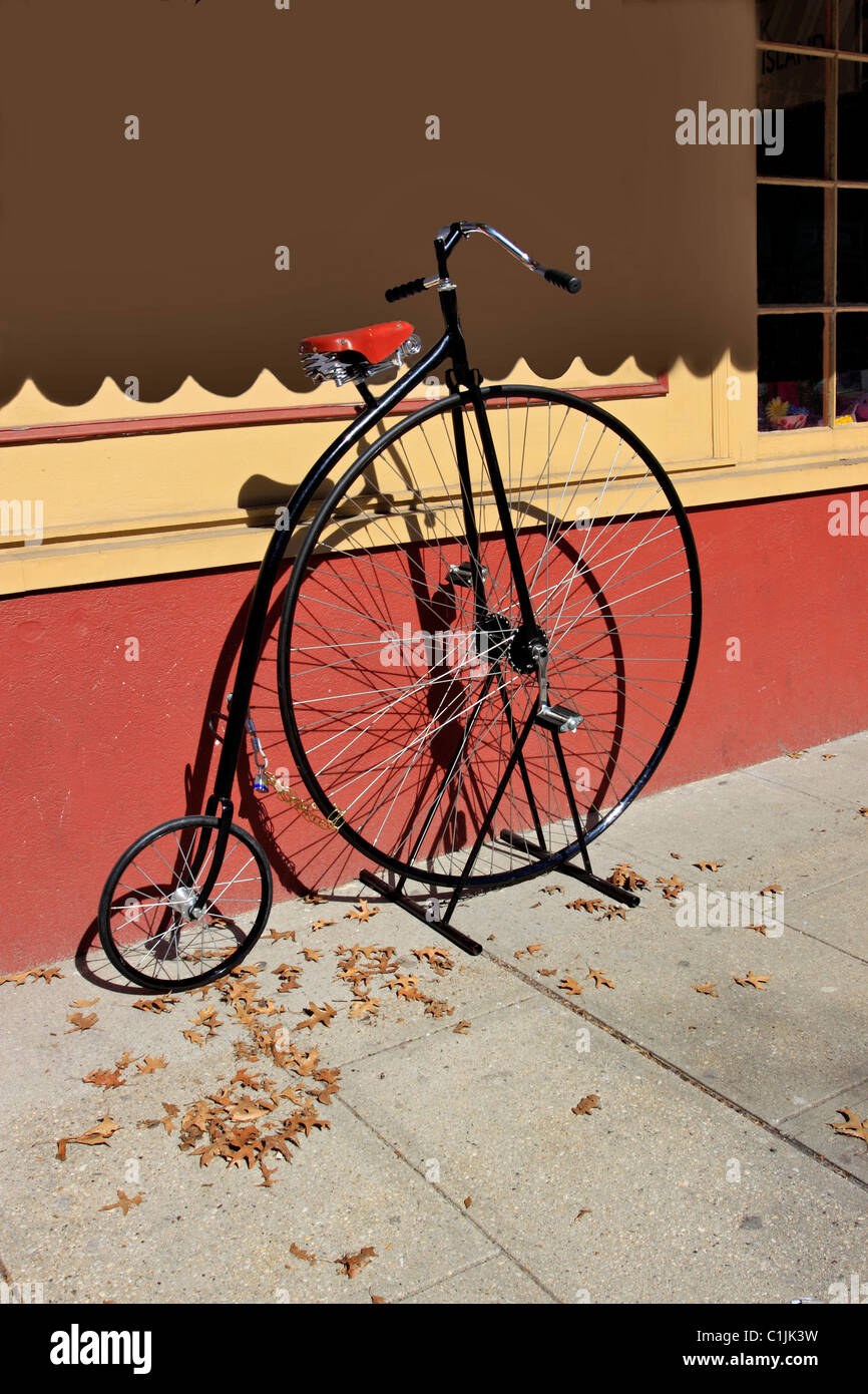 Old fashioned bicycle Stock Photo Alamy