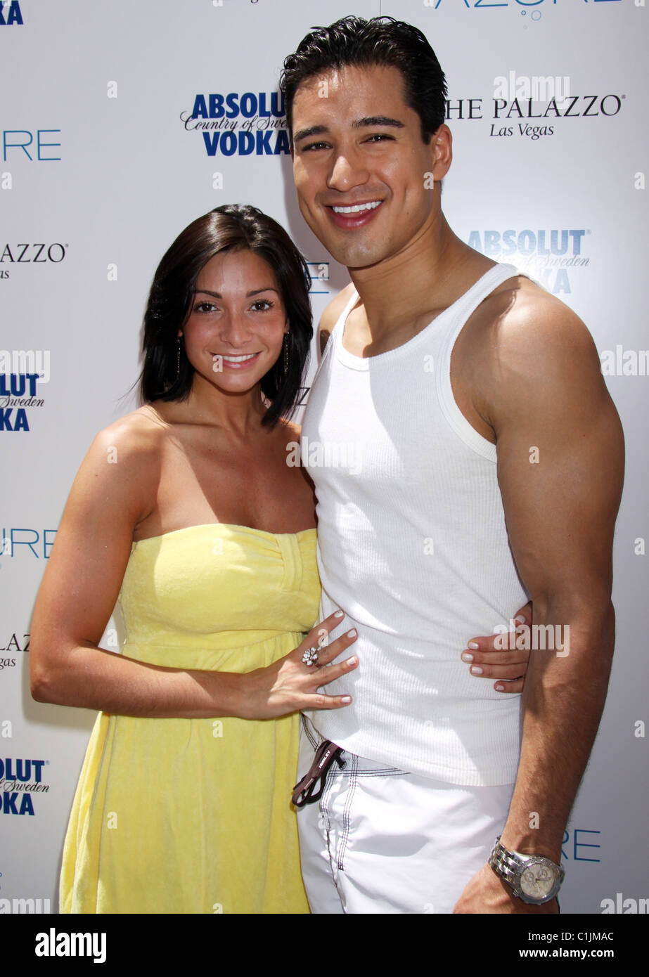 Courtney Mazza and Mario Lopez Mario Lopez Hosts the Grand Opening of